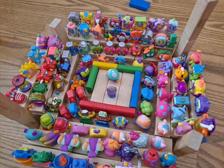 Creative Toy Arena Play Idea for Kids