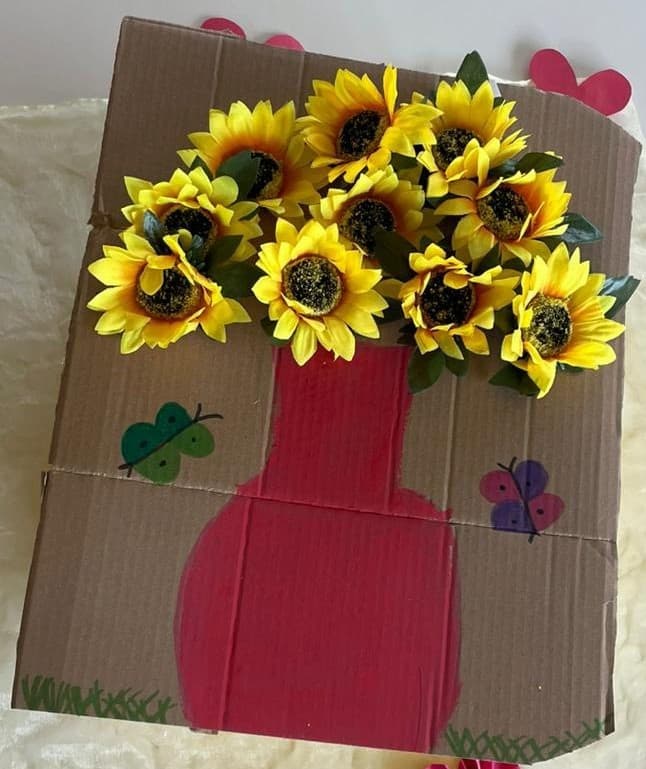 flower theme activity for toddlers cardboard vase craft