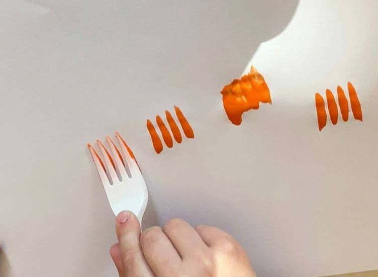 art project fork painting flowers for toddlers