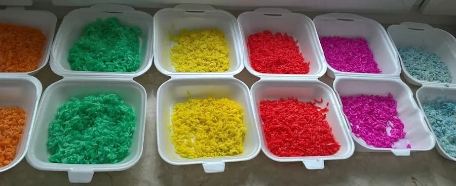how to dye rice for sensory play