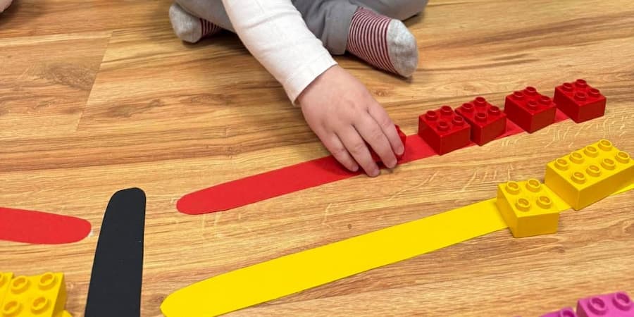 Color Matching Activities For Toddlers (Easy Butterfly Duplo Learning Activity)
