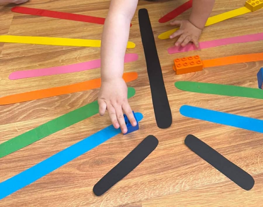 Color Matching Activities For Toddlers (Easy Butterfly Duplo Learning Activity)
