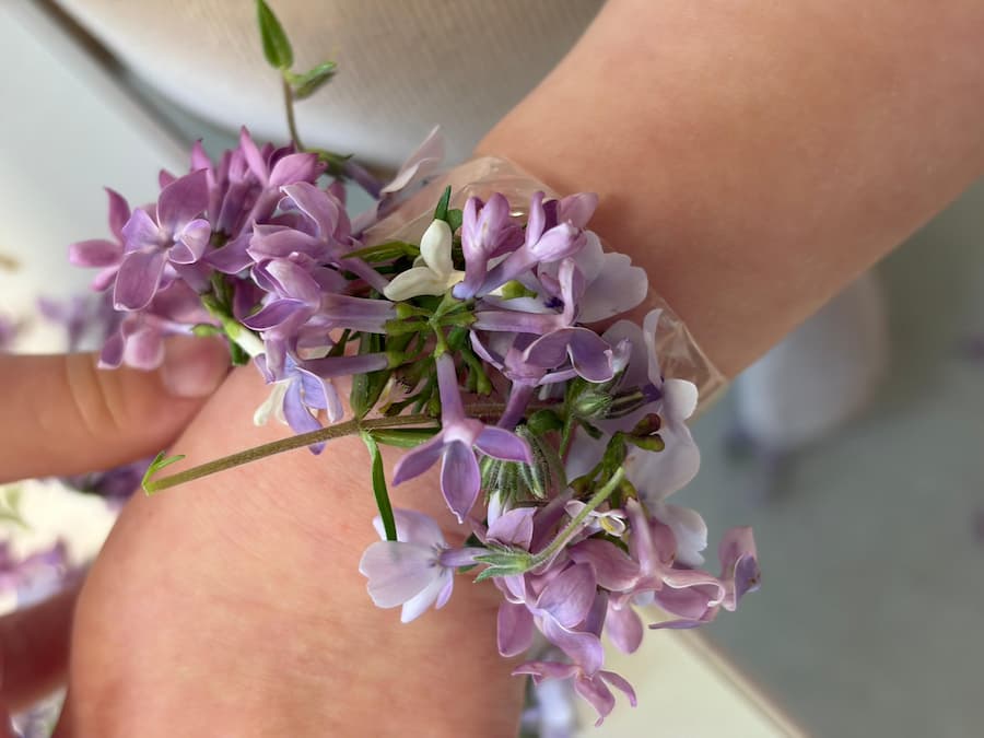 Nature Bracelets Kids Will Love: Easy Spring Flower Craft for Toddlers