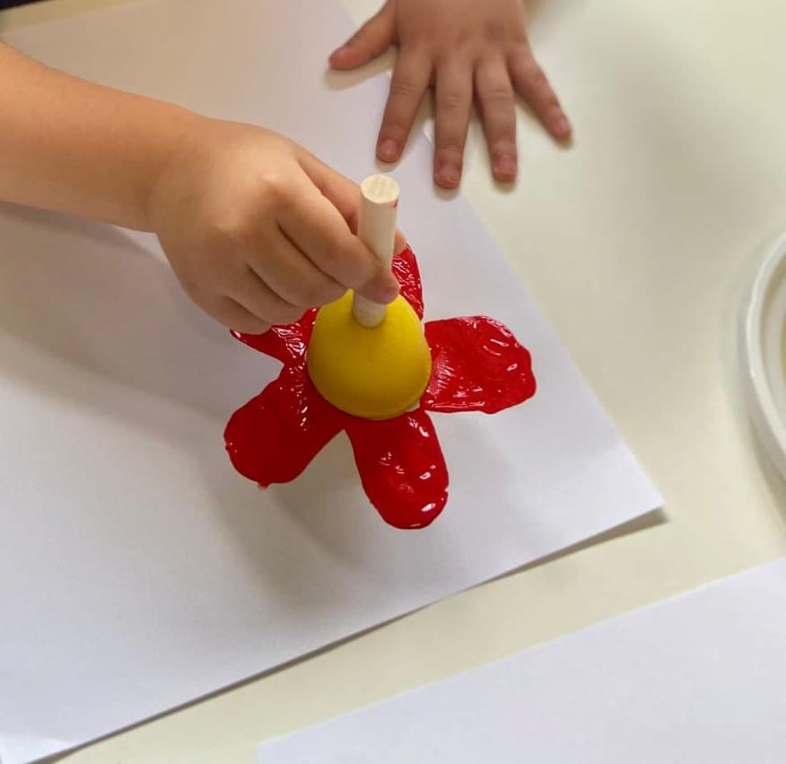 Toilet Paper Roll Painting Flowers: Easy Spring Art Activity for Toddlers