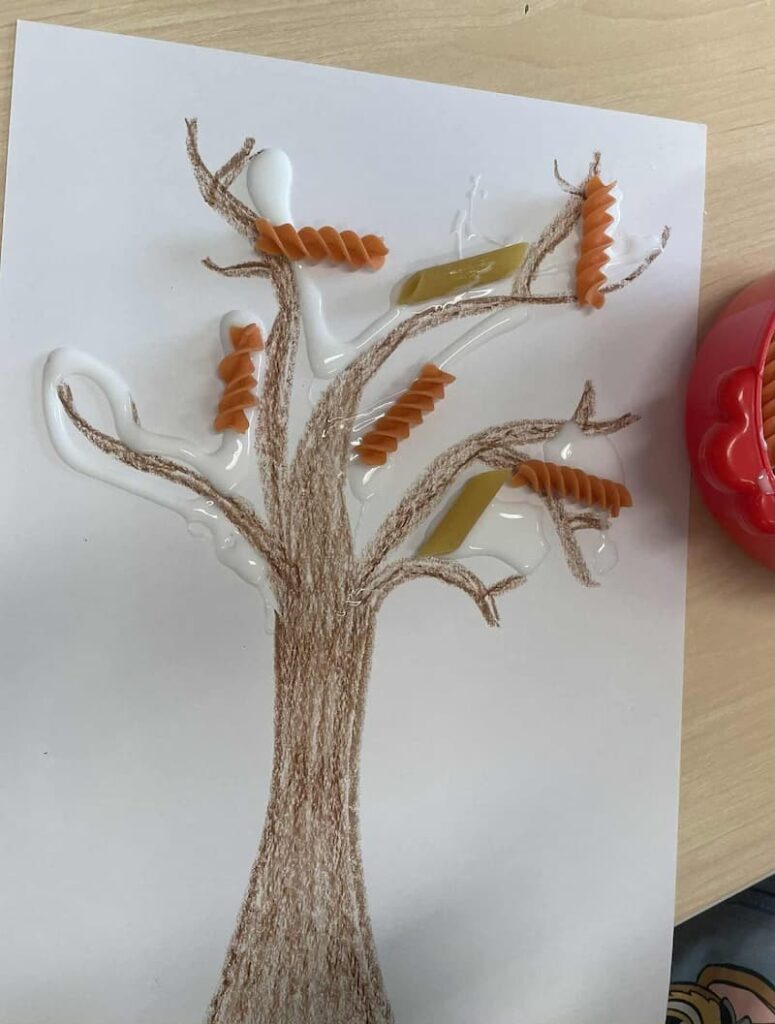Easy Fall Tree Crafts for Kids 