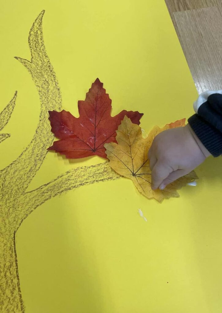 Easy Fall Tree Crafts for Kids 